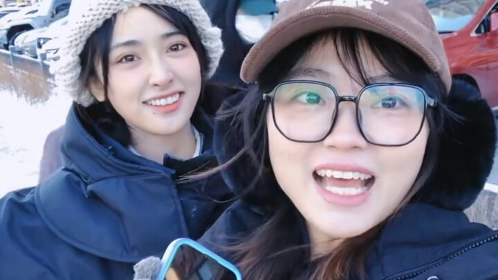 [Shen Yue] Is there anyone who still doesn’t know that Shen Yue’s best friend is Weng Xiaowen?!