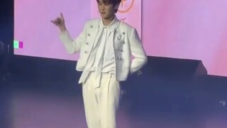 唐九洲北京巡演跳了女团舞what is Love啊啊啊啊啊啊啊啊啊啊啊啊啊啊