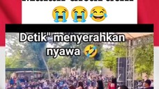 Dikira ada hadiah dibawah😂