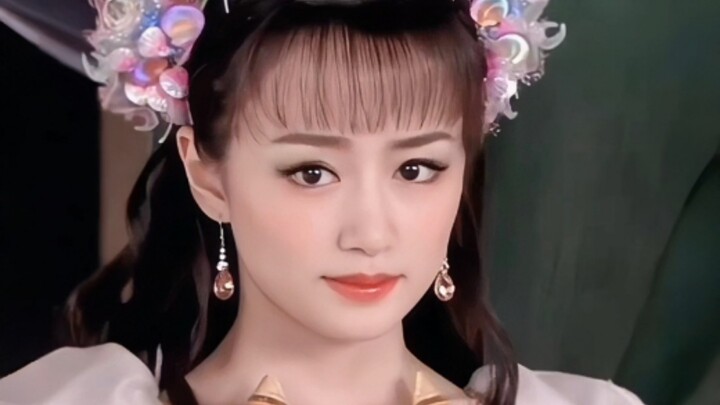 แต่ก่อนแม้จะแต่งหน้าทำผมสุดโต่งแค่ไหน ก็ยังรู้จักเน้นจุดเด่นและกลบจุดด้อย ช่างเป็นการเฉลิมฉลองความหล