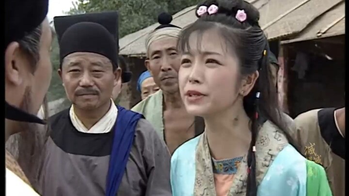 Gadis kecil itu ternyata rela mengeluarkan seribu dua tahil perak hanya untuk melihat beberapa batu.