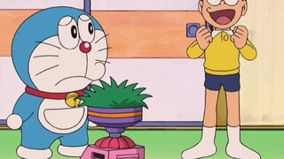 (Doraemon) Fatty Blue thu thập một chiếc Dorayaki ngoại cỡ bằng máy hút bụi