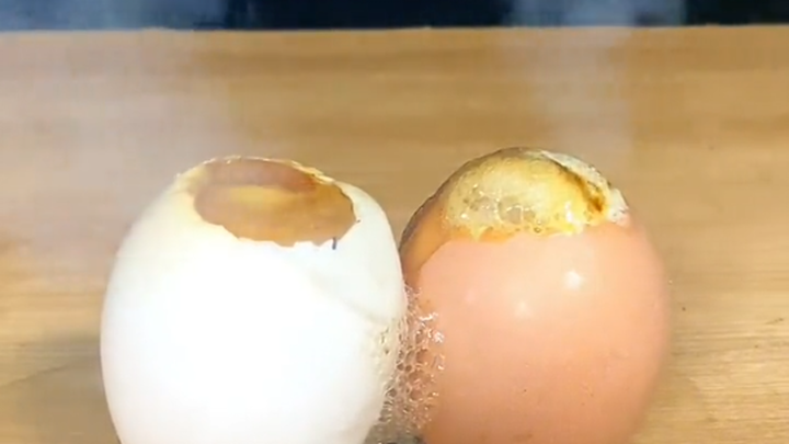Scorching Hot Iron Ball vs. Red Egg vs. White Egg