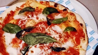 La pizza pronta best chef pizzaiolo best Neapolitan pizza in Italy# best chef pizzaiolo