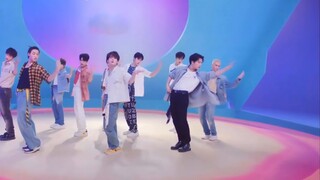 Apakah terlalu berlebihan jika membandingkan lagu baru tahun 2022 dengan lagu debut? BTS SEVENTEEN S