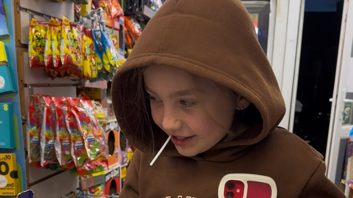 Công chúa nhỏ Daisy dễ thương lại đến rồi!