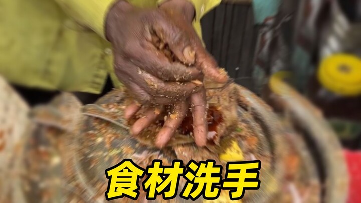 อินเดียเลิกแสดงไปเลย ถึงขั้นล้างมือด้วยอาหารต่อหน้าสาธารณชน!