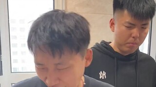 寝室黑暗料理来袭，看我全员沉默，真的绝了！