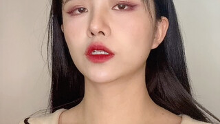 今天来教大家如何一秒变成人间皮卡丘