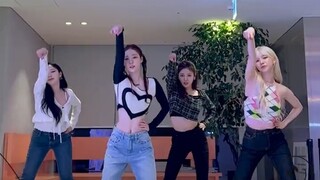 تحدي الرقص FLO لـ aespa