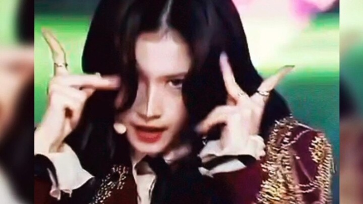 Are you supposed to be mocked just because you’re on the decline? I’m no Park Myung-soo—let alone so