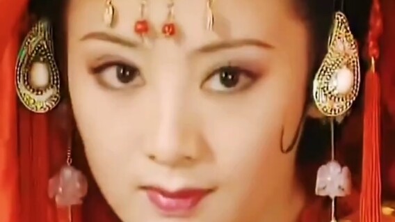 Perubahan estetika dalam drama kostum kuno, mana yang kamu suka. "Naik Kereta Pengantin Salah, Menik