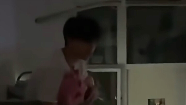 Anti Kebakaran, Anti Maling, Anti Teman Sekamar: Panduan Hidup di Asrama Kampus