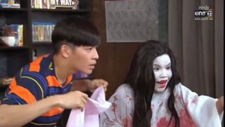 พี่พอลล่าแต่งเป็นผีเพื่อ live สด