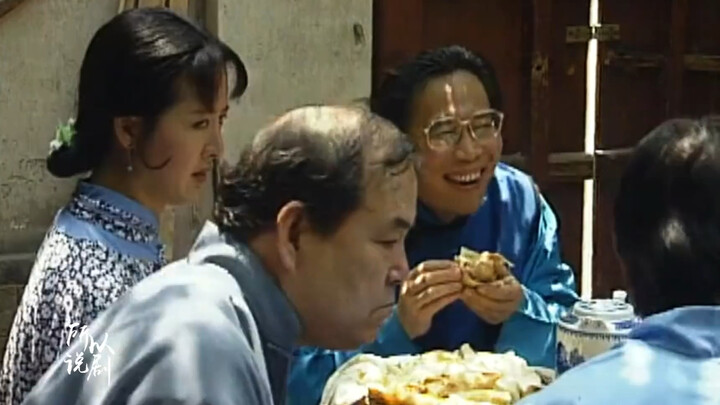 Even if it’s free food, you’ve got to have some finesse—this guy really stops at nothing to score a 