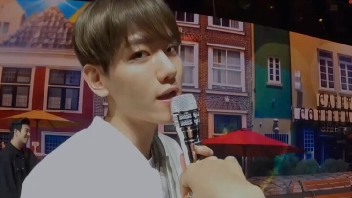 ซับจีน | เวทีโซโล่ของบยอน แบคฮยอน ในรายการ betcha unvillage 26 เม.ย. 2004 มุมมองแฟนสาวกับดีไซน์เวทีแ