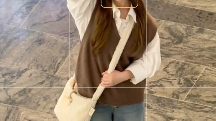 When taking photos at the mall, just remember this one angle—it’s all you need!!