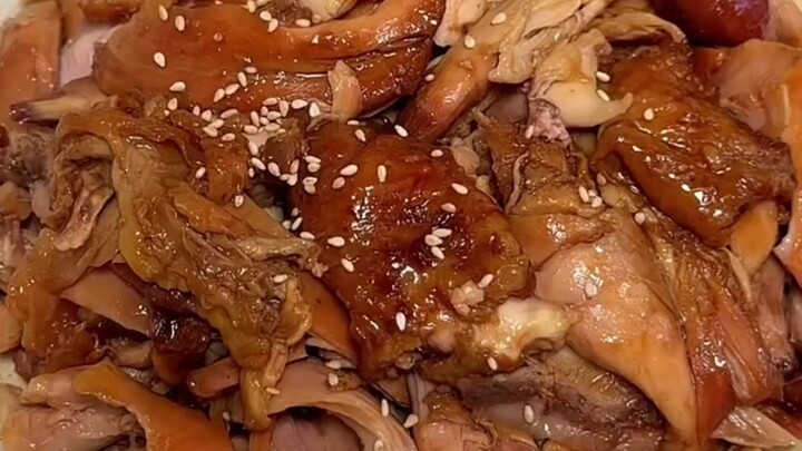 I’ve been craving this soy-sauce shredded chicken for ages—adults and kids alike fight over it, and 