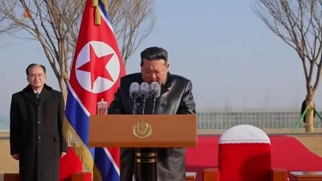 Efetuado ato solene da inauguração da Fazenda Combinada de Estufas de Sinuiju