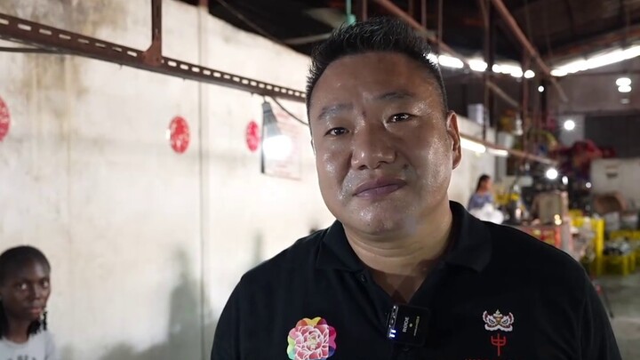 Kelompok seni bengkel bos Wenzhou memiliki pekerja-pekerja berbakat, dan mereka semua adalah anak-an