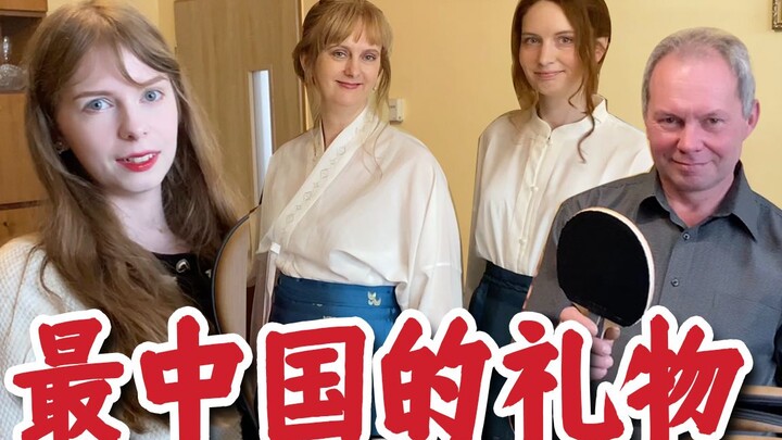 What is it like for my sister and mother to wear Hanfu? Give your family the most Chinese gift