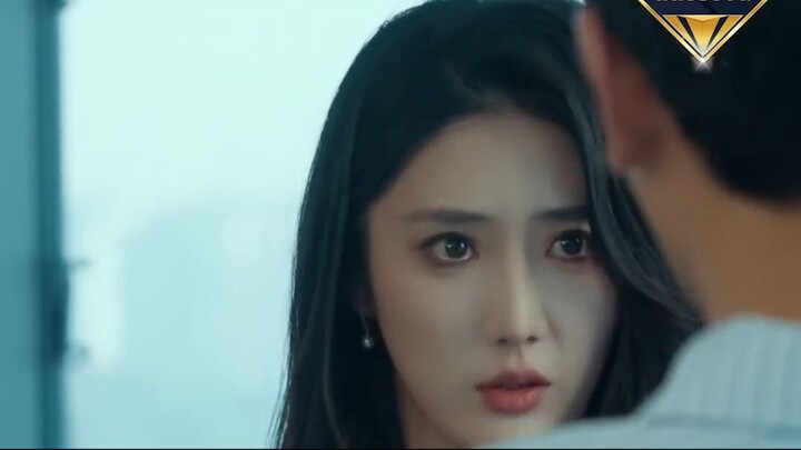 ขอทานช่วย CEO สาวจากแก๊งลักพาตัว เธอไม่เพียงแค่จ้างเขาเป็นบอดี้การ์ด แต่ยังอยากแ