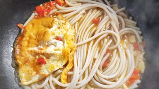 2 yuan a meal, women should be nicer to themselves