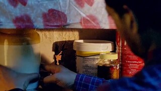 男人每天下班回家，总是先走进厕所观察老婆