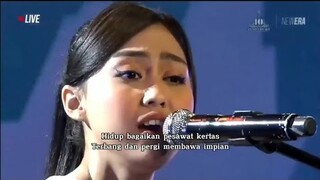 Sisca JKT48 - Pesawat Kertas 365 Hari (365 Nichi no Kamihikouki) Dengan Lirik.