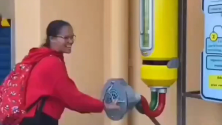 ที่แท้นี่แหละคือเหตุผลที่บริษัทมอนสเตอร์แค่ขู่เด็กเล็กเท่านั้น!