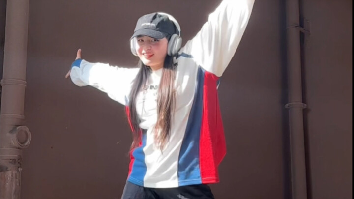 【รอคอยความรัก】ท่าเต้นนี้เข้าไปถึงใจฉันเลย วัยรุ่นเท่ห์สุดๆ～