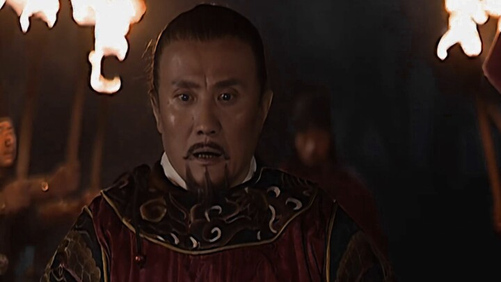 “เมื่อองค์จักรพรรดิทรงธรรมสถิตอยู่ ขุนนางใจแข็งกลับเต็มราชสำนัก”