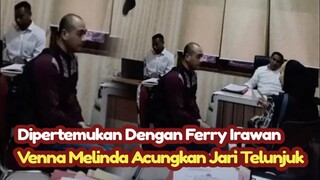 Dipertemukan Dengan Ferry Irawan di Ruangan Tertutup, Venna Melinda Acungkan Jari Telunjuk - KDRT