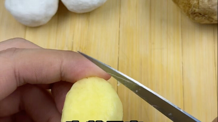 Ginger cosming the Lantern Festival