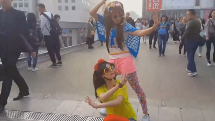 "Insist on comparing气质with me?"