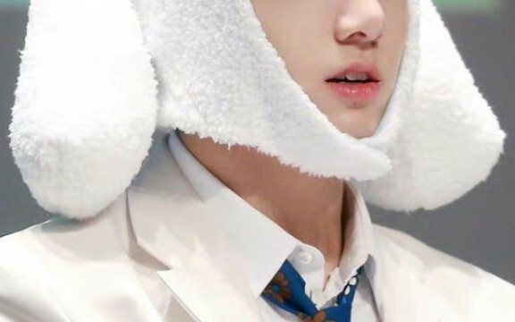 Male idols who debuted while others were still trainees