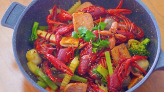 May Day shenanigans: Over 300 spicy crayfish hot pot—absolutely amazing!!