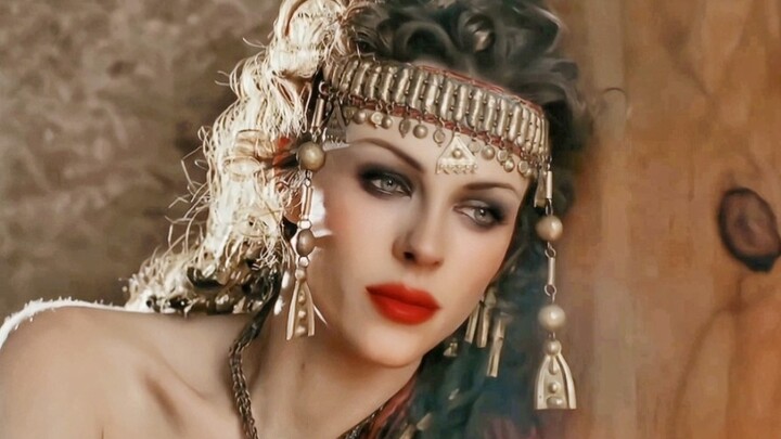 It turns out that the bewitching witch really exists. I wouldn’t even dare to photoshop it like this