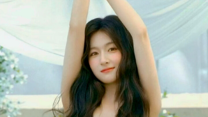 Cô gái bị Học viện Thần Tộc đuổi học vô cớ, nào ngờ sau khi kiểm tra linh lực lại khiến mọi người ki