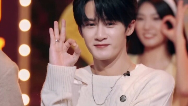 Good six, you really love me. I really love tonight's opening dance, which can be said to be the "Bi