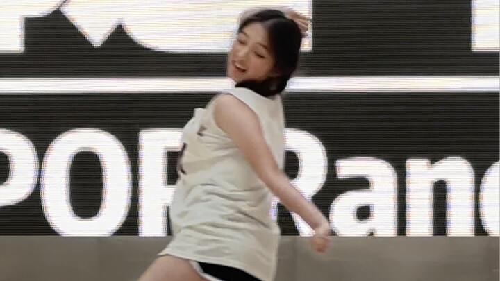 Athletes doing a fan-made dance to Sticky????