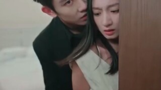 Untuk melindungi dirinya,dia bertemu lagi empat tahun kemudian