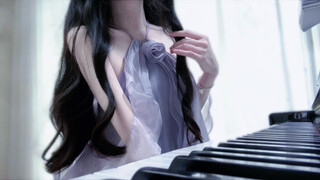 ฉันแกล้งเดินเล่นในสวนและไม่มองตาคุณ
