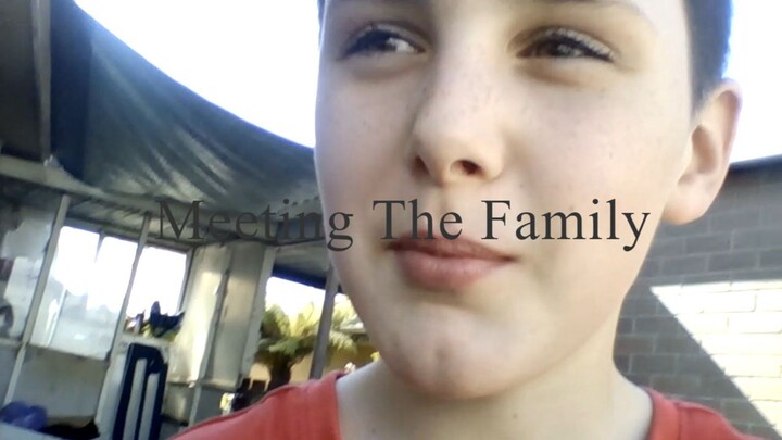 Hi!!! this is my first video hope you like it!!! (meeting family)