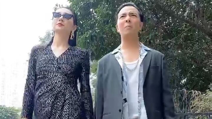 Tại sao lại không cho đàn ông đến quán bar uống rượu