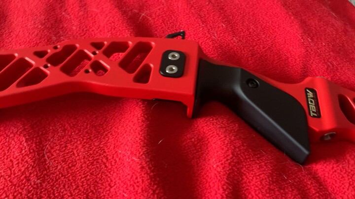 Red TBow Riser