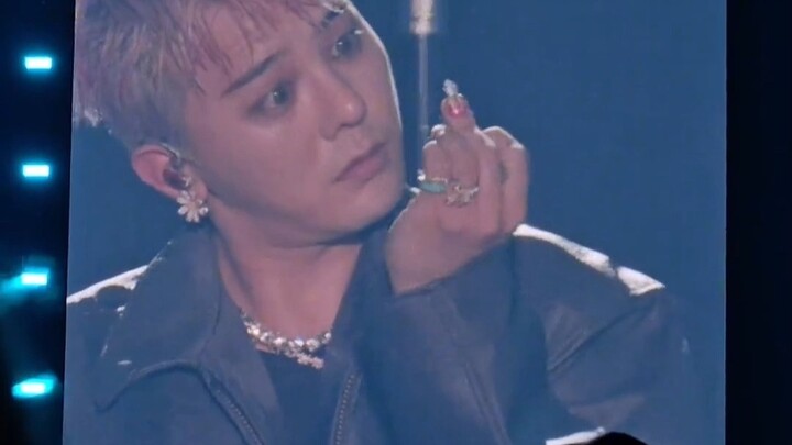 G-Dragon’s concert turns into a public bathroom!