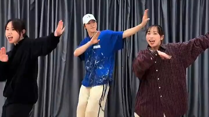 Zando dances to "Fate"