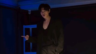 邱宇辰翻跳Standing Next to you！帅得好崩溃