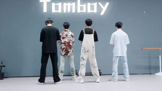 起猛了，看见他们跳《Tomboy》了